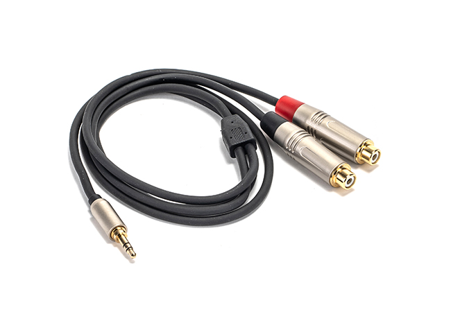 3.5mm Stereo Plug to 2*RCA Jacks Cable AOT-1012